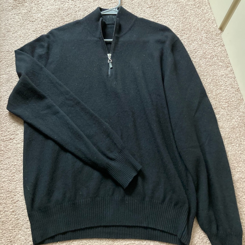 Men’s cashmere sweater